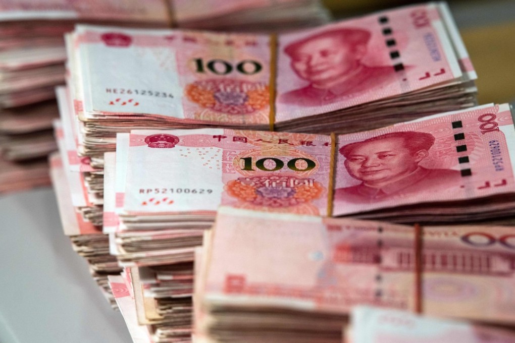 China’s middle classes are struggling to find ways to preserve and grow their wealth as the nation’s stock markets stumble. Photo: AFP