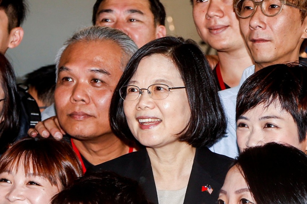 Taiwanese President Tsai Ing-wen poses with media members at the Ronald Reagan Presidential Library in Simi Valley, California, on Monday. Photo: Reuters