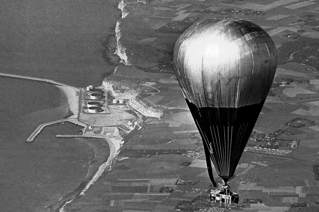 The balloon Double Eagle II crossing the French Coast near Le Havre on August 17, 1978, near the end of the transatlantic crossing. Photo: AP
