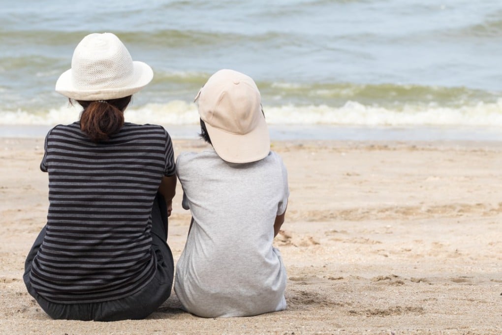 Scheduling in some downtime is important for solo parents travelling with children. Photo: Shutterstock