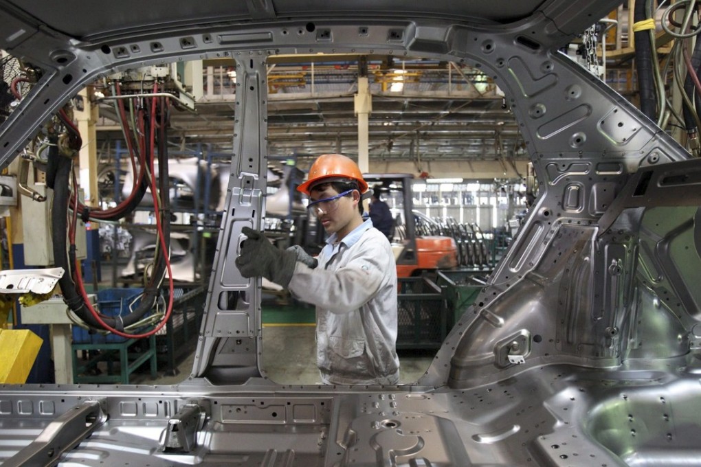 epa04337473 (FILE) A file photo dated 15 May 2009 showing workers assembling vehicles in a Geely Automobile factory in Ningbo, China. China's monthly index of manufacturing activity climbed 01 August 2014 to a 27-month high of 51.7 per cent in July, up from 51 per cent in June and suggesting stable growth in the world's second-largest economy. The rise in the purchasing managers' index reflected the success of government policies to stabilize growth and an 'improving external environment, which helped boost production and new orders,' said Zhao Qinghe, an economist with the National Bureau of Statistics. The similar Markit/HSBC Purchasing Managers' Index, which more closely tracks private sector manufacturing, rose to an 18-month high of 51.7 in July. The 50-per-cent mark denotes the divide between expansion and contraction of purchasing orders. China's annual economic growth slumped to 7.7 per cent in the last two years, the slowest since 1999, and is not expected to increase this yea