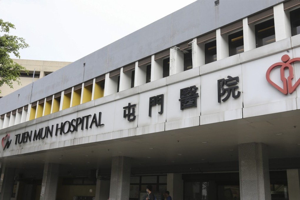 The employer was sent to Tuen Mun Hospital. Photo: Dickson Lee