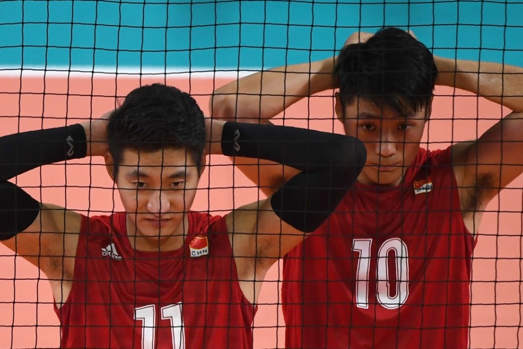 China’s Li Yuanbo and Li Liye have that losing feeling against Pakistan. Photo: AFP