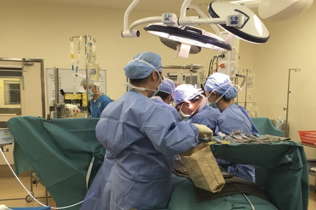 Experts will consider whether donors found to be infected with the hepatitis E virus should still have their organs transplanted into patients, with follow-up treatments a possible course of action.