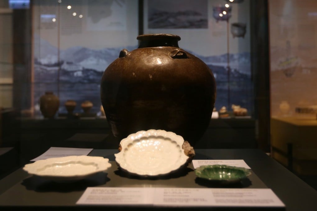 A brown glazed jar from the Cizao Kiln in China’s Fujian province at the Maritime Museum’s ‘East Meets West: Maritime Silk Routes in the 13th-18th Centuries’ exhibition. Photo: Xiaomei Chen