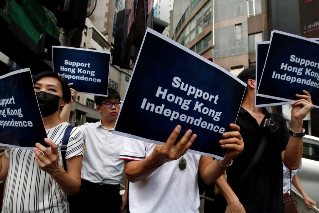 Pro-Hong Kong independence protesters demonstrate near the Foreign Correspondents’ Club in Hong Kong, before independence advocate Andy Chan Ho-tin’s speech, on August 14. Advocacy of Hong Kong independence is self-destructive behaviour borne out of hopelessness and helplessness. Photo: Reuters
