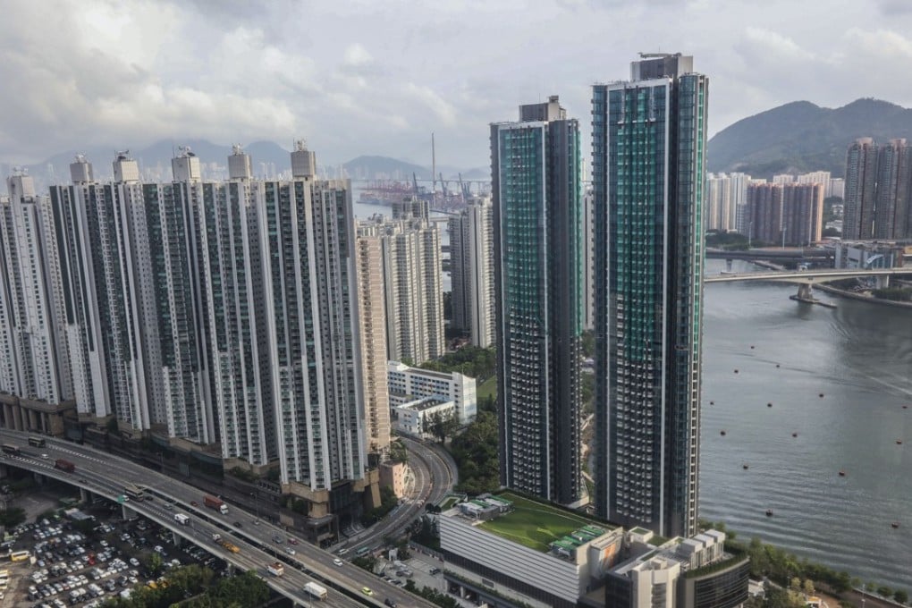 Residential properties are shown in Tsuen Wan West, including City Point (left) and Pavilia Bay (right). Photo: SCMP/ Felix Wong