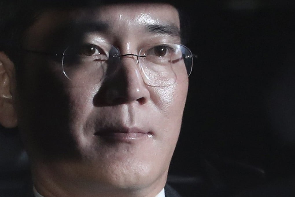 Samsung vice-chairman Lee Jae-yong sparked a trend after applying lip balm in court. Photo: EPA