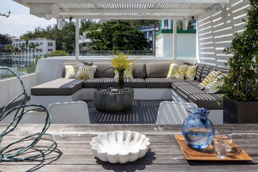 Neutral tones and a relaxed vibe evoke an Australian approach to design in Victoria Allan’s Stanley home, in Hong Kong. Photography and video: John Butlin. Photo assistant: Timothy Tsang