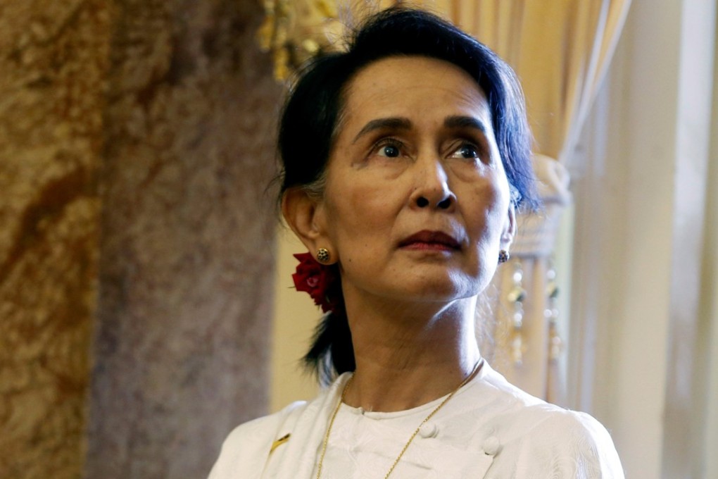 Myanmar's State Counsellor Aung San Suu Kyi waits for a meeting with Vietnam's President Tran Dai Quang in Hanoi on September 13. Photo: Reuters