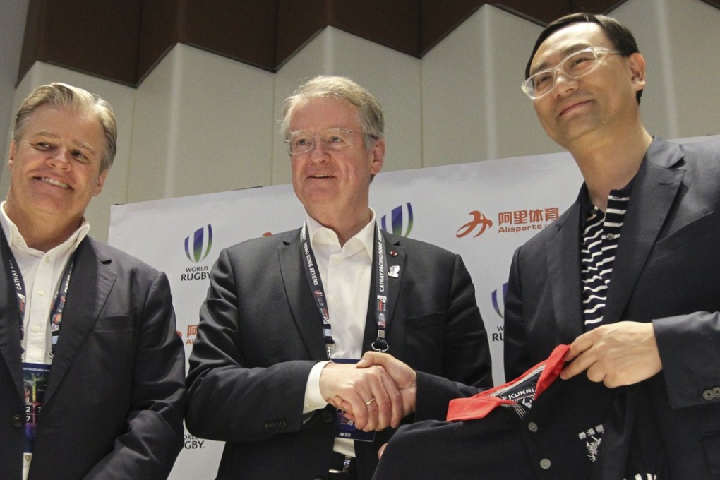 (From left) Brett Gosper, Bernard Lapasset and Alisports chief executive Zhang Dazhong at the signing of the US$100 million deal at the 2016 Hong Kong Sevens. Photo: Bruce Yan