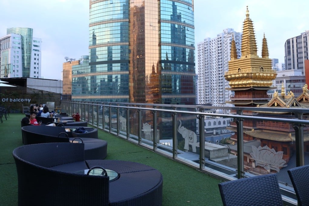 Rooftop with a View in Shanghai has a large outdoor seating area that overlooks the entire Jing’an Temple. Photo: Rachel Cheung