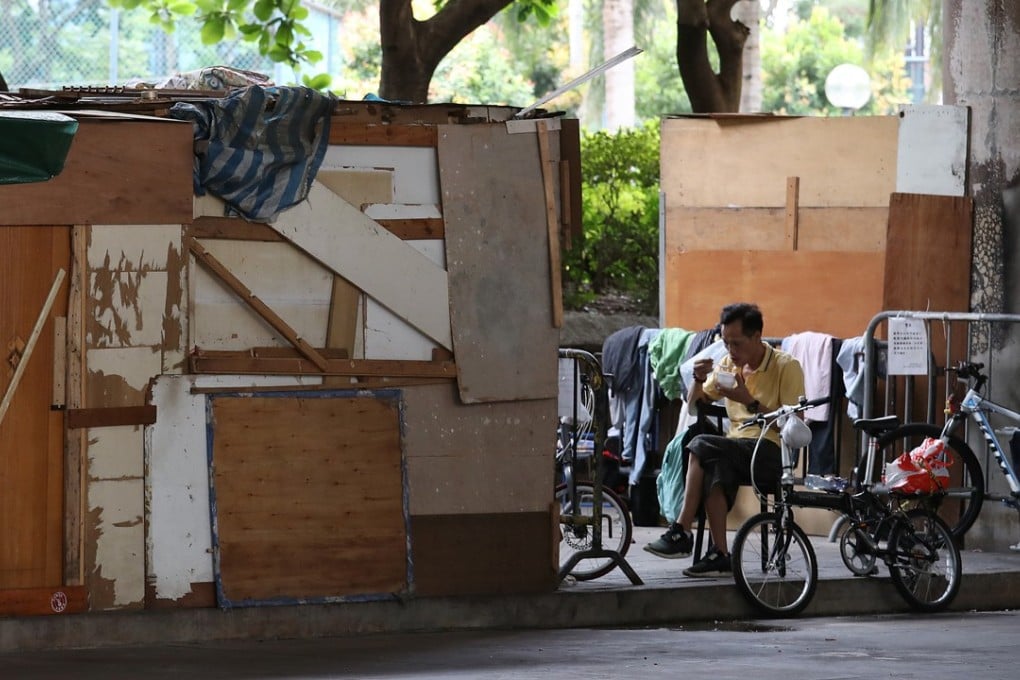 Makeshift shelters at Tung Chau Street Temporary Market in Sham Shui Po. Photo: Nora Tam