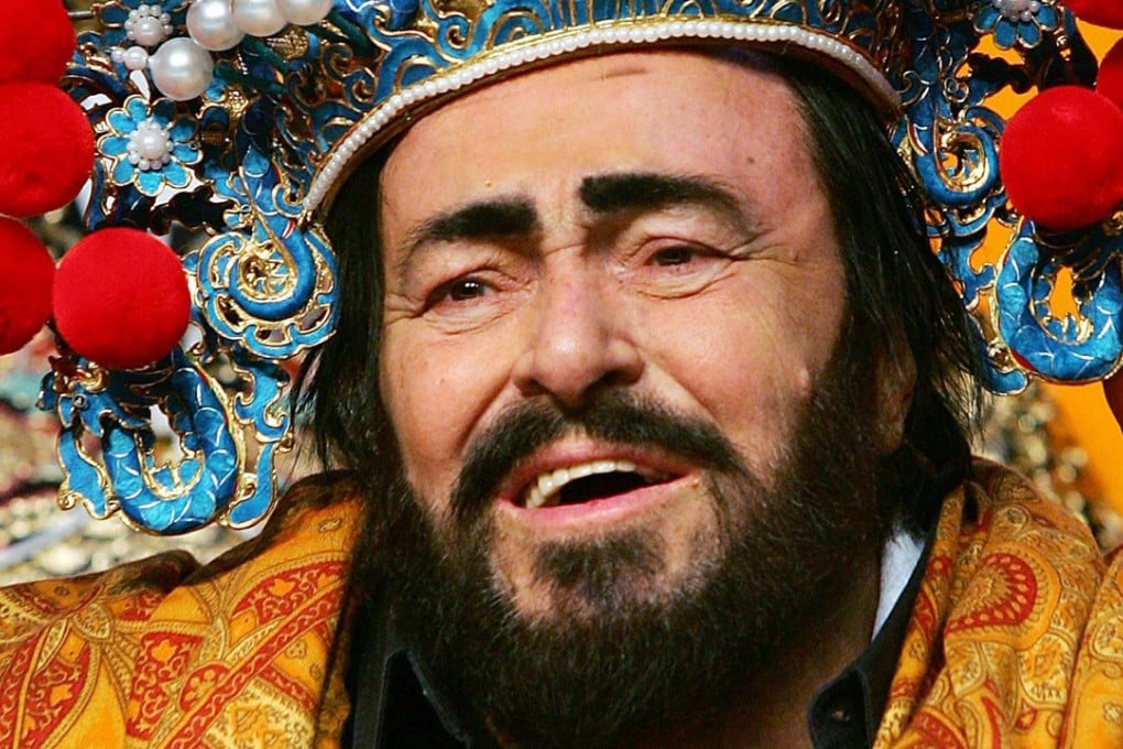 Italian opera star Luciano Pavarotti, seen here ahead of a concert in China, is among the prominent figures to have died from pancreatic cancer. Apple founder Steve Jobs is another. Photo: Reuters