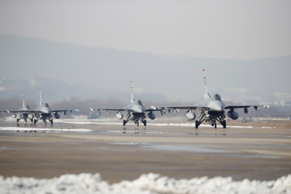 US Air Force F-16 fighter jets take part in a joint aerial drills on December 6, 2017. Photo: AP