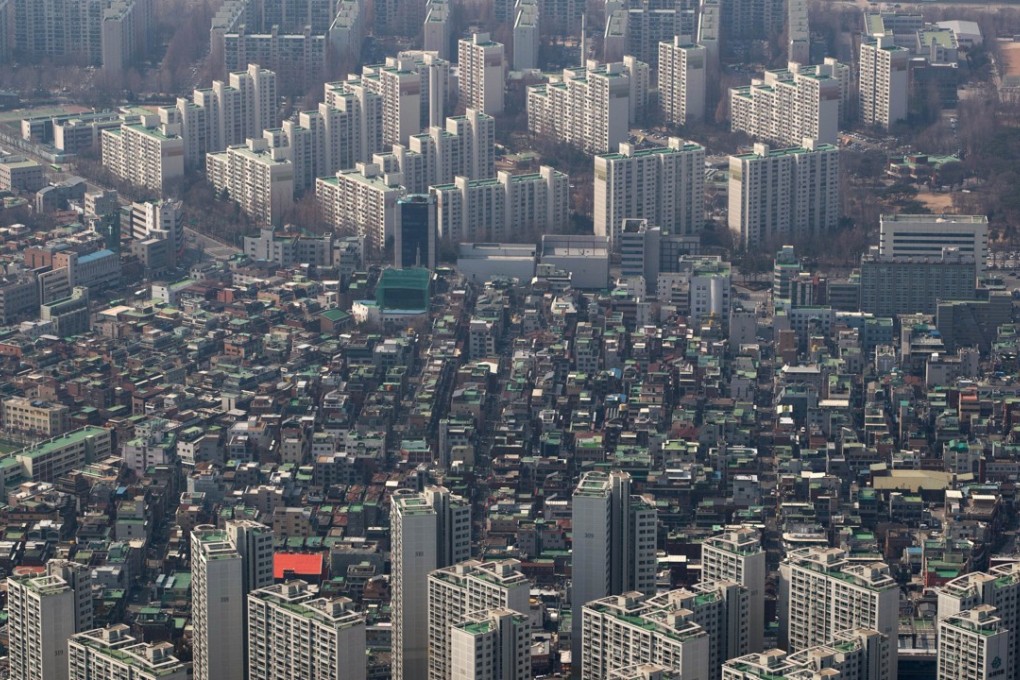 South Korea’s overheated property market is a result of cheap credit in the past few years. Photo: Bloomberg