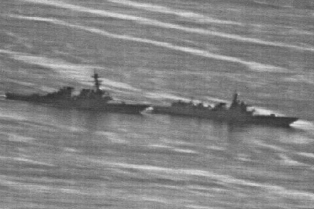 A Chinese Luyang-class destroyer (right) sailed within 41 metres of the USS Decatur in the South China Sea on Sunday. Photo: US Navy