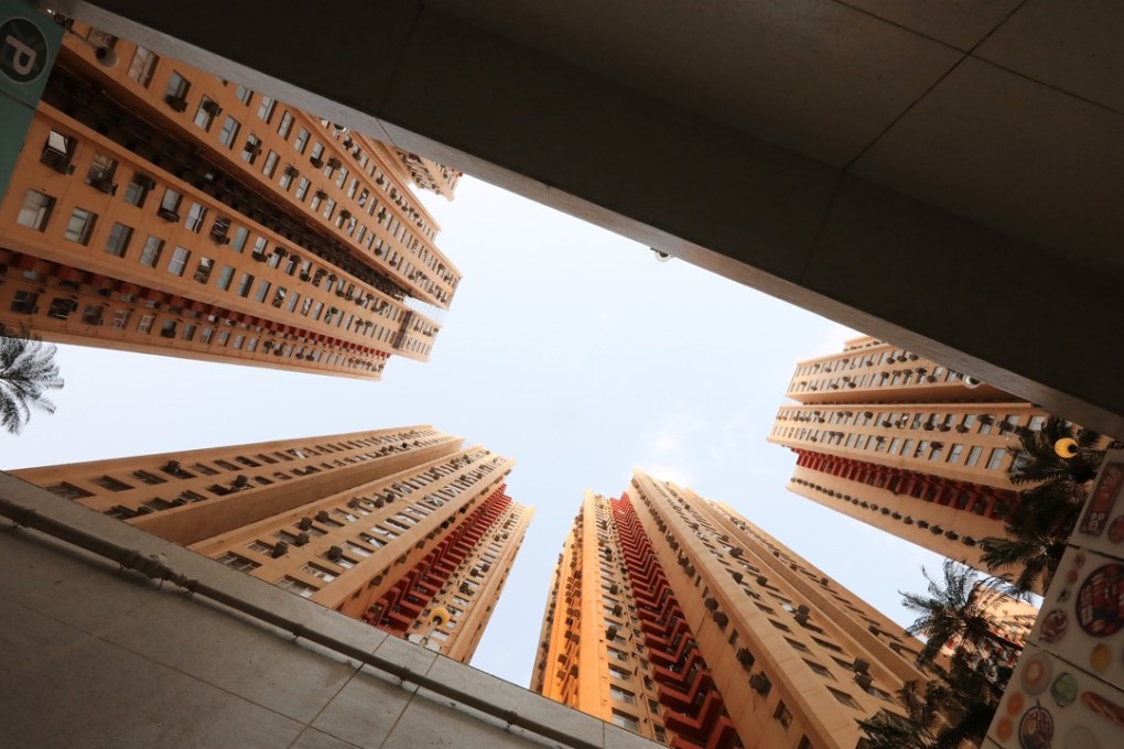 A flat in Amoy Gardens in Kowloon Bay recently sold for HK$6 million after the price was reduced by HK$800,000. Photo: Edward Wong