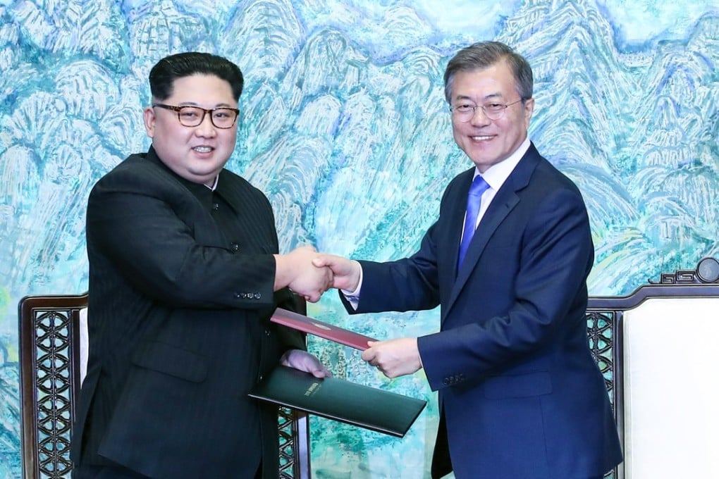 North Korean leader Kim Jong-un and South Korean President Moon Jae-in. Photo: Xinhua