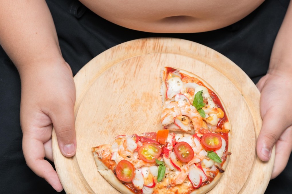 UK government proposals would see pizzas limited to 928 calories. Photo: Alamy