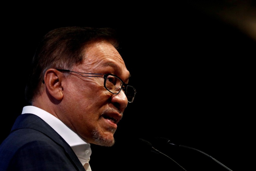 Anwar Ibrahim has been intensely canvassing for votes among different ethnic groups. Photo: Reuters