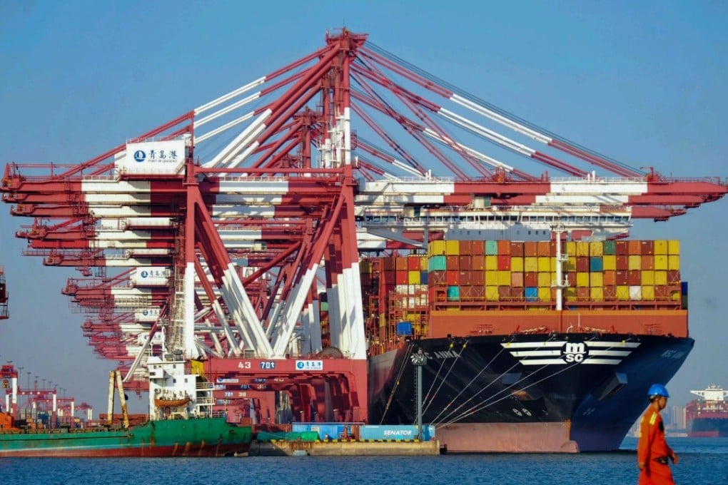 China is ready to adjust its monetary policy to maintain economic growth, its central bank chief said. Photo: AFP