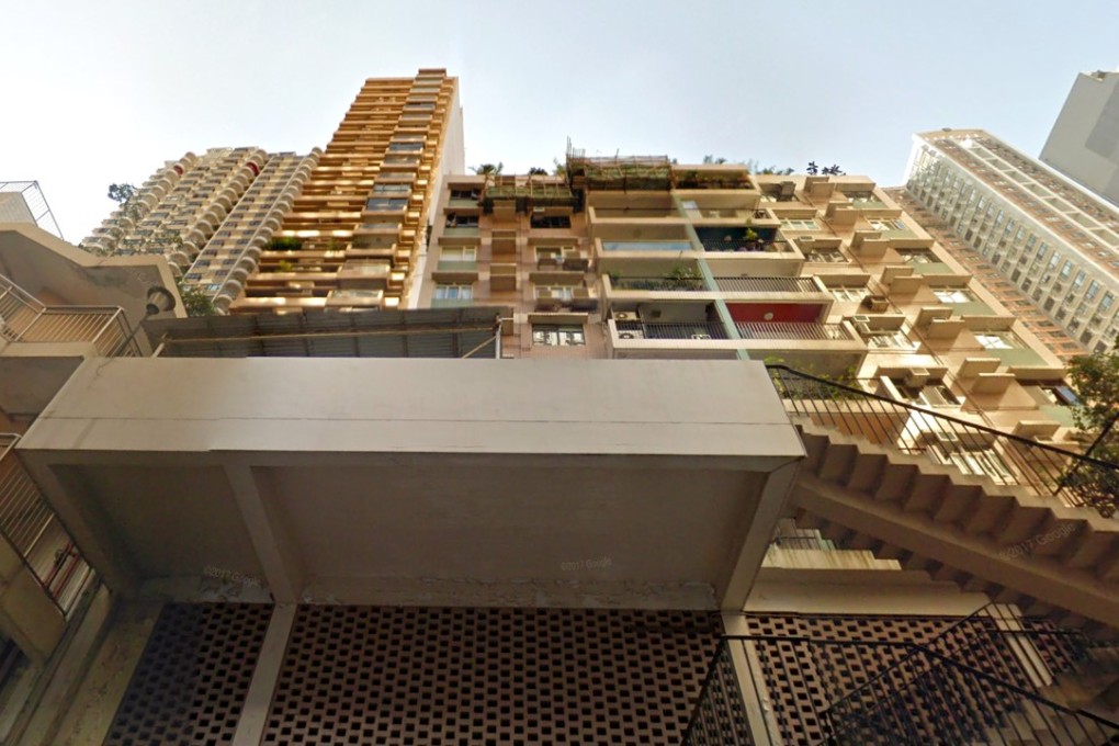 China Aoyuan Property Group acquired five units at the 51-year-old Yin Yee Mansion at 63 Robinson Road. Photo: Google