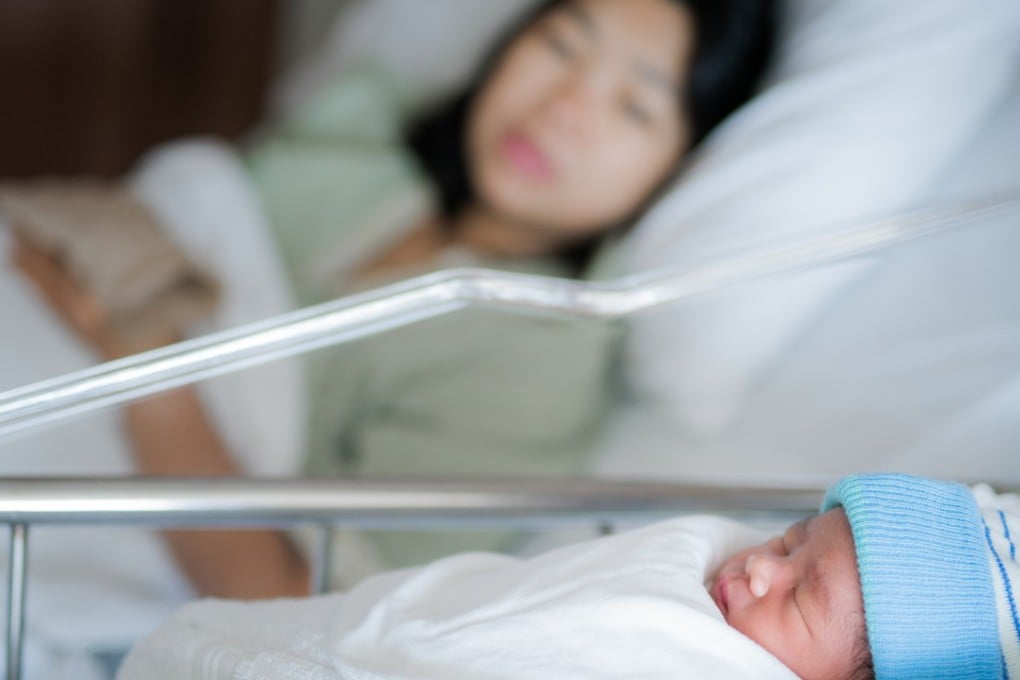 The Hong Kong government has proposed extending maternity leave to 14 weeks. Photo: Shutterstock