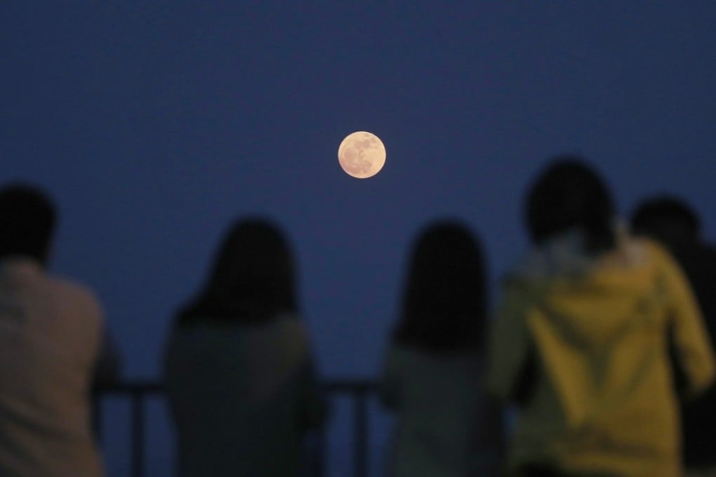 An artificial moon proposed for a Chinese city would be eight times brighter than the real thing. Photo: SCMP