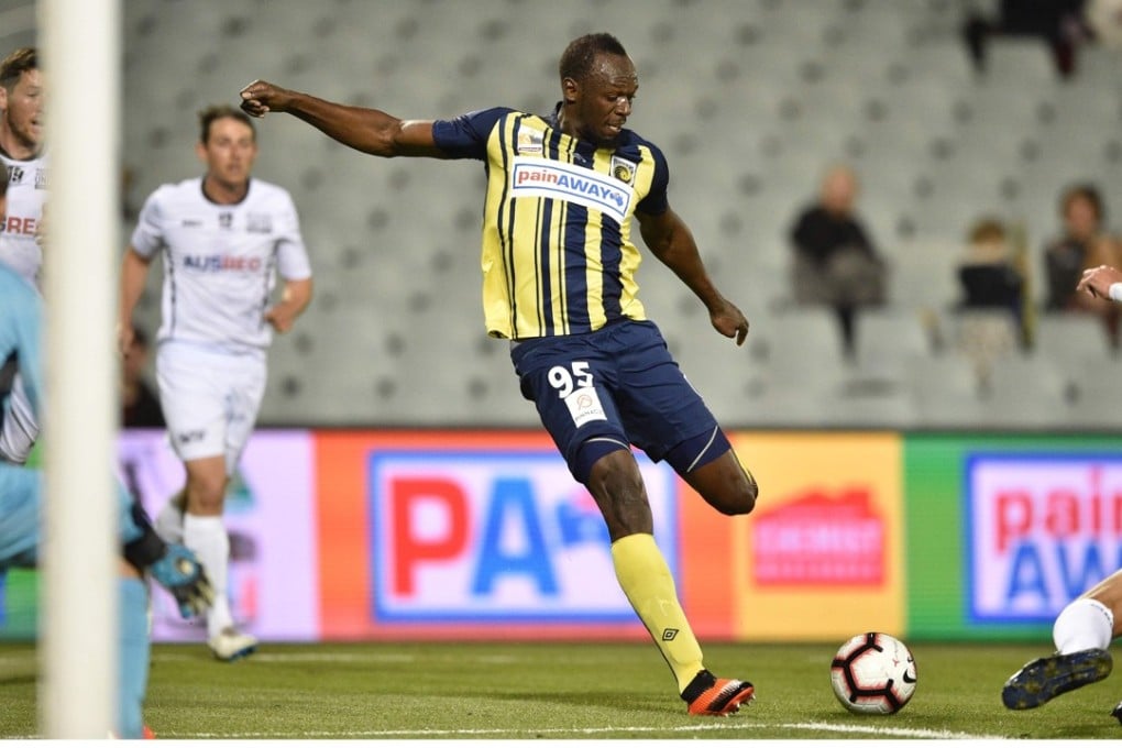 Olympic sprinter Usain Bolt (centre) played for A-League side Central Coast Mariners as part of a trial and grabbed two goals. Photo: AFP