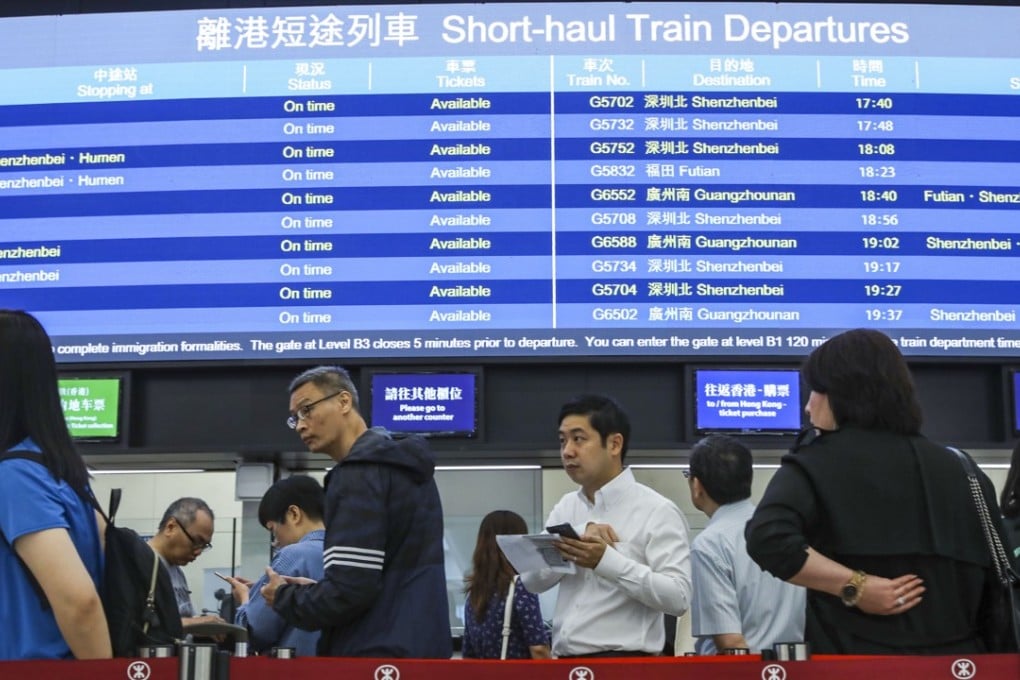 Passengers queueing up to buy tickets at West Kowloon in Hong Kong. Photo: Sam Tsang