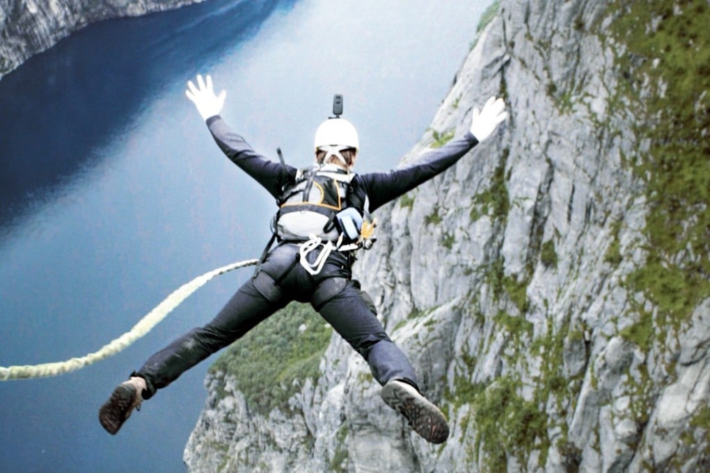 The Insta360 One X is a hi-res 360-degree action camera. We compare it to the GoPro Fusion.