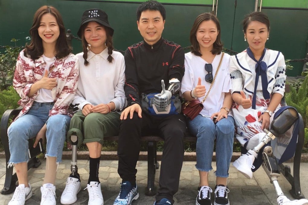 Hu Yue, Niu Yu, Ma Yuanjiang, Wei Yunlu and Li Yingxia lost their limbs in the Sichuan Earthquake and ran the LT70. Photos: Handout