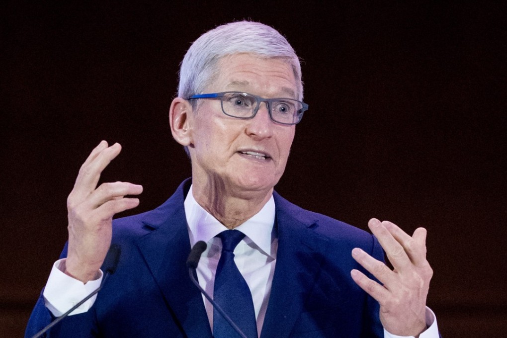 Apple CEO Tim Cook said it was wonderful to see so many people in China enjoying the new iPhone XR. Photo: EPA