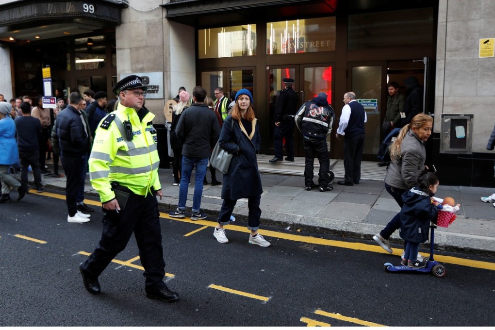 A police officer at the scene of a reported stabbing at Sony Music offices in London, Britain on November 2, 2018. Photo: Reuters