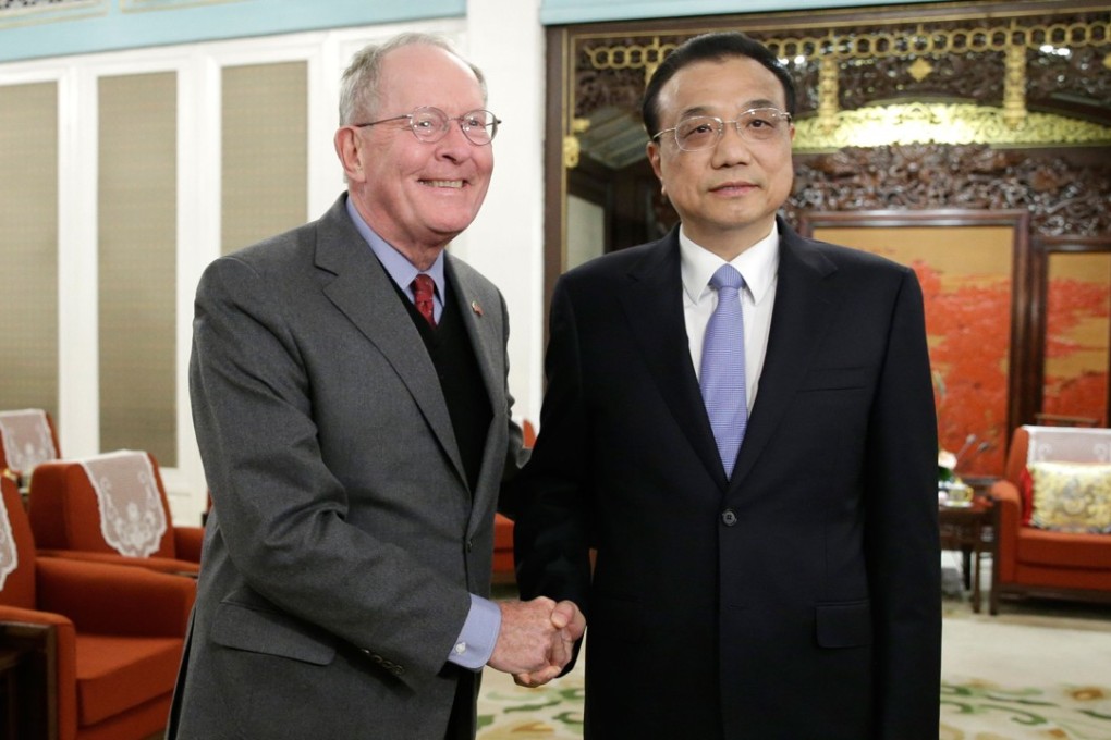 China’s Premier Li Keqiang (right) said in a meeting with US Senator Lamar Alexander that the two countries should work together in the spirit of mutual respect and equality. Photo: AFP