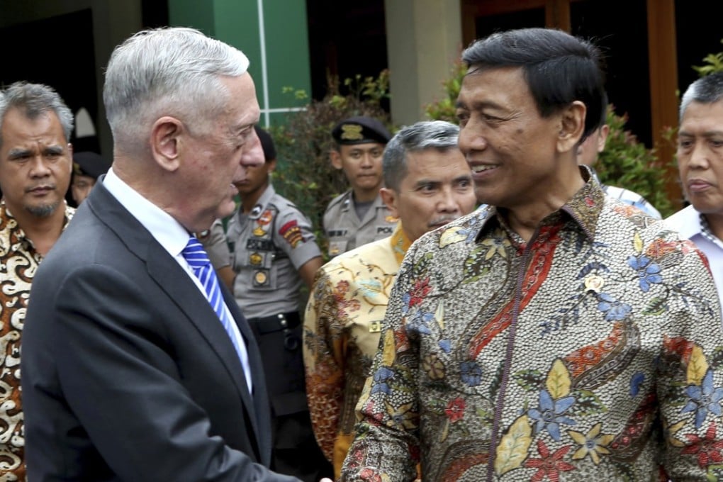 US Defence Secretary James Mattis meets Indonesian Coordinating Minister for Politics, Security and Law Wiranto after a meeting in Jakarta. Photo: AP