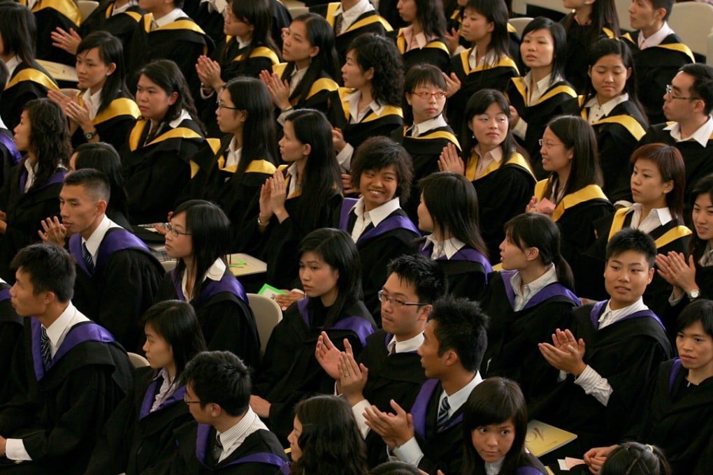 Good teachers are good communicators. Through communication, they connect with students, not only enrich their minds but also touch their hearts. Photo: K. Y. Cheng