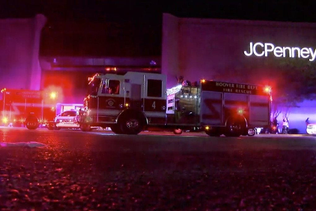Authorities respond to a shooting on Thursday night at the Riverchase Galleria in Hoover, a Birmingham, Alabama, suburb. Photo: AP