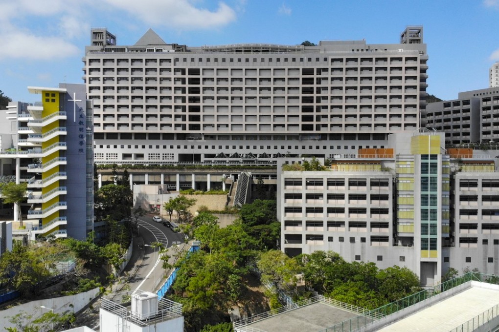 The 86-year-old was undergoing a computerised tomography colonoscopy at Pamela Youde Nethersole Eastern Hospital in Chai Wan. Photo: Martin Chan