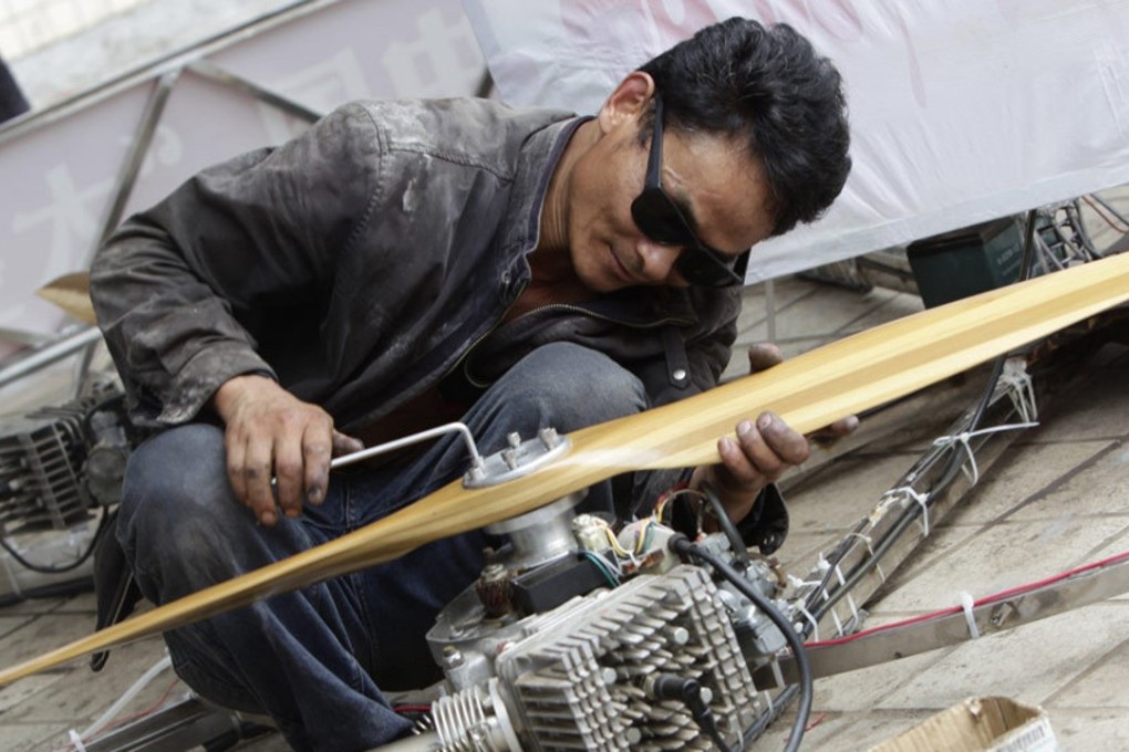 Shu Mansheng spent two months building the UFO-themed drone. Photo: Weibo