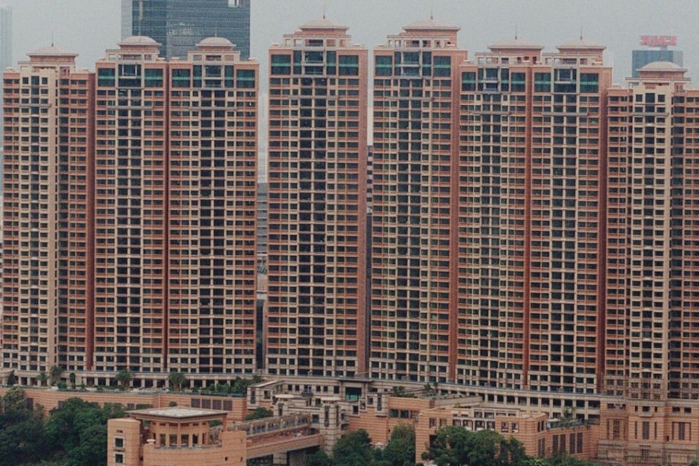 Leighton Hill apartments, situated on the peripheral of Happy Valley as of 30 May 2002. Photo: SCMP