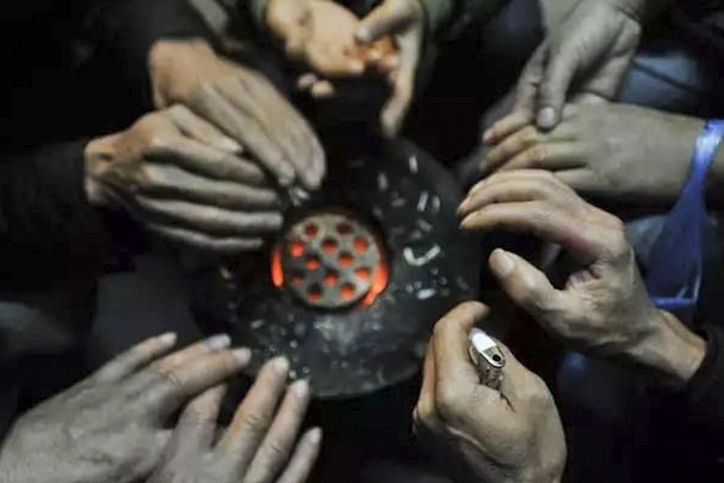 Authorities in northern China want households to use high-quality coal for heating to reduce emissions. Photo: Sohu