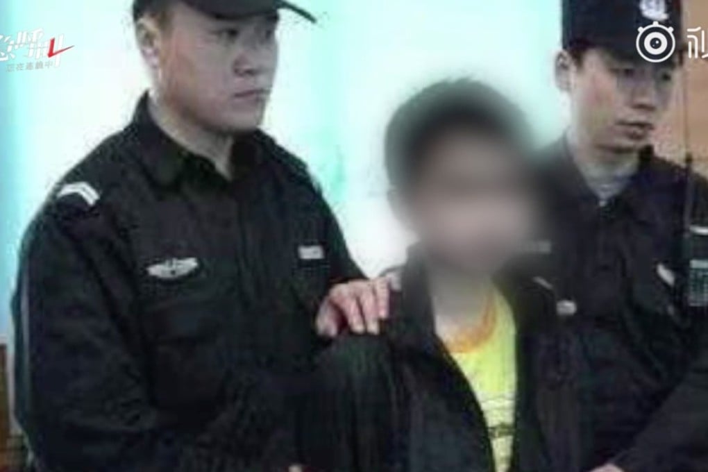 A 12-year-old boy from central China who stabbed his mother to death has been released without charge following a police investigation. Photo: Miaopai.com