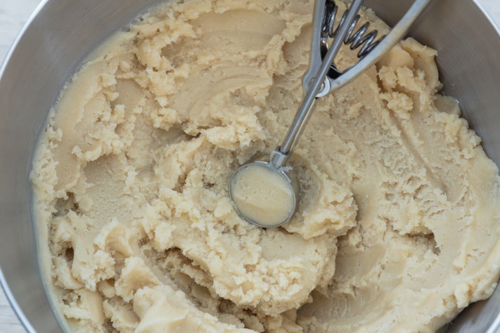 The US Centres for Disease Control and Prevention is warning people not to eat cookie dough this Christmas. Photo: Goran Kosanovic