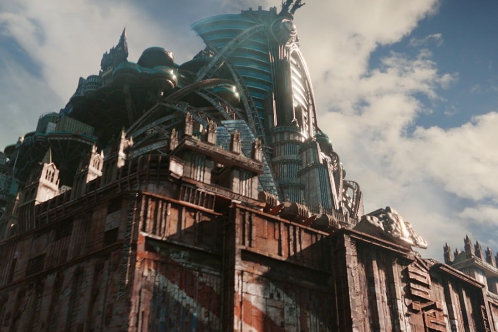 In Mortal Engines, set hundreds of years after a cataclysmic event has destroyed civilisation, roving “predator cities” on caterpillar treads, including London (seen here), devour everything in their paths. Photo: Universal Pictures