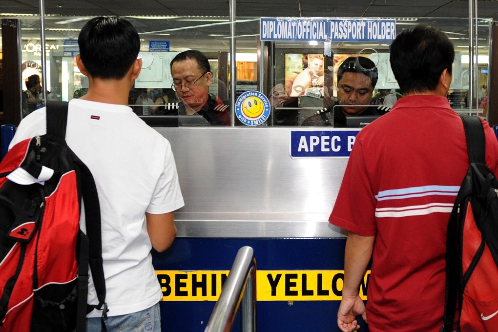 Unofficial estimates put the number of Chinese nationals working in the Philippines at 100,000, or around twice the number of official permits issued by the government between 2016 and 2018. Photo: AFP