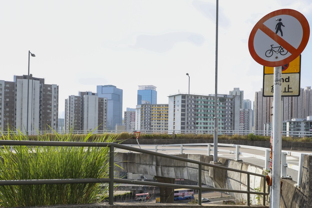 A ‘No cycling’ sign has yet to be removed from the flyover. Photo: Edmond So