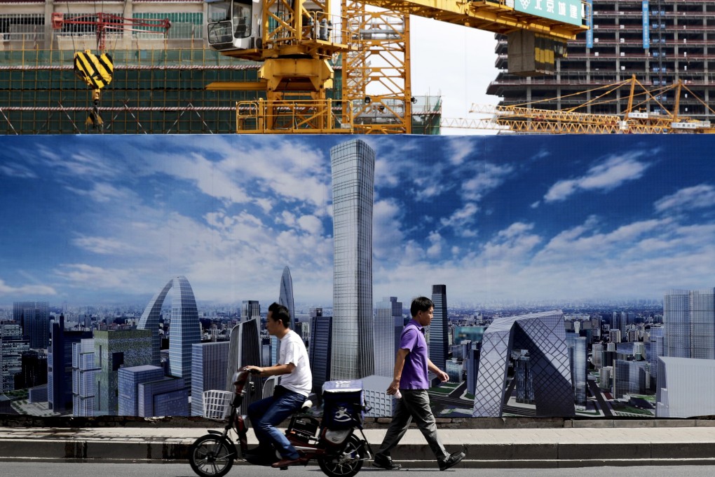 The government approved local governments to issue bonds worth 1.39 trillion yuan (US$202 billion), made up of 810 billion yuan (US$117.82 billion) in the special purpose bonds, and the remaining 580 billion yuan in general bonds. Photo: AP