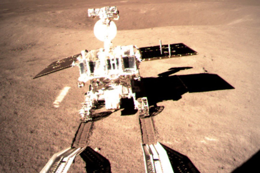 Yutu 2 leaves its first tracks after being released by Chang’e 4. Photo: Xinhua